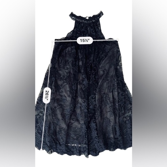 NWT BCBGMaxAzria Y2K Rare Beaded Lace Halter Neck Mini Swing Dress
Size 6 - Picture 4 of 7